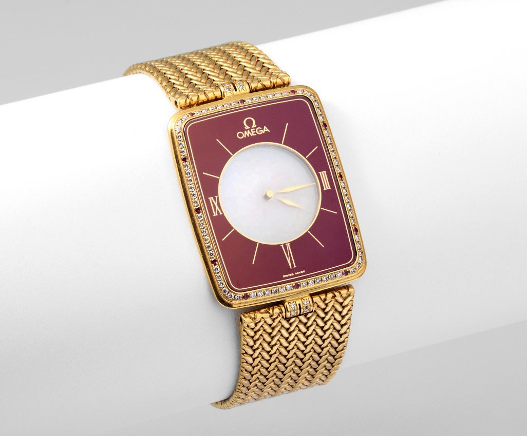 18K OMEGA LA MAGIQUE LUXURY WRISTWATCH 