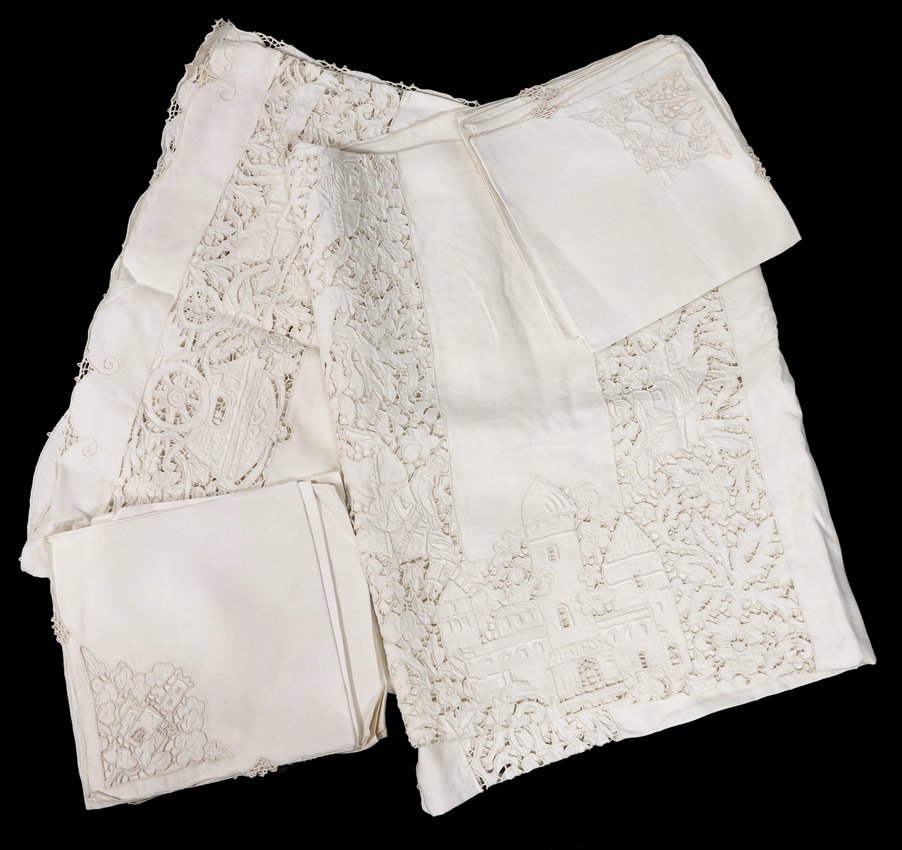 BANQUET CUT WORK LINEN TABLECLOTH & 12 NAPKINS: BANQUET SIZE SCENIC CUT WORK TABLE CLOTH & NAPKINS: The tablecloth measures approx. 104'' x 68'', the napkins 22''.