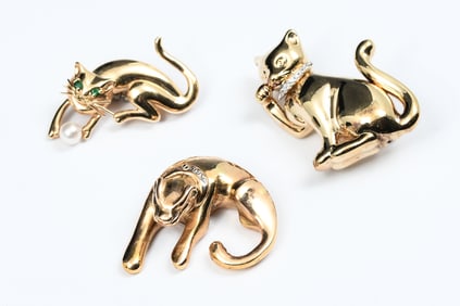 TRIO OF 14K CATS, PENDANT & 2 BROOCHES