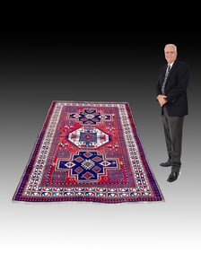 ESTATE ORIENTAL CARPET CAUCASIAN DESIGN