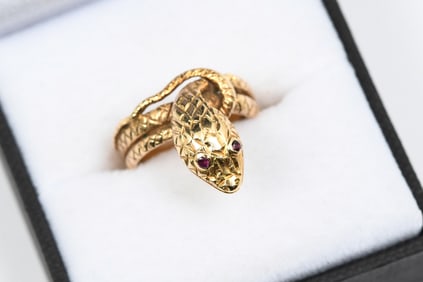 14K SNAKE RING W/ RUBY EYES