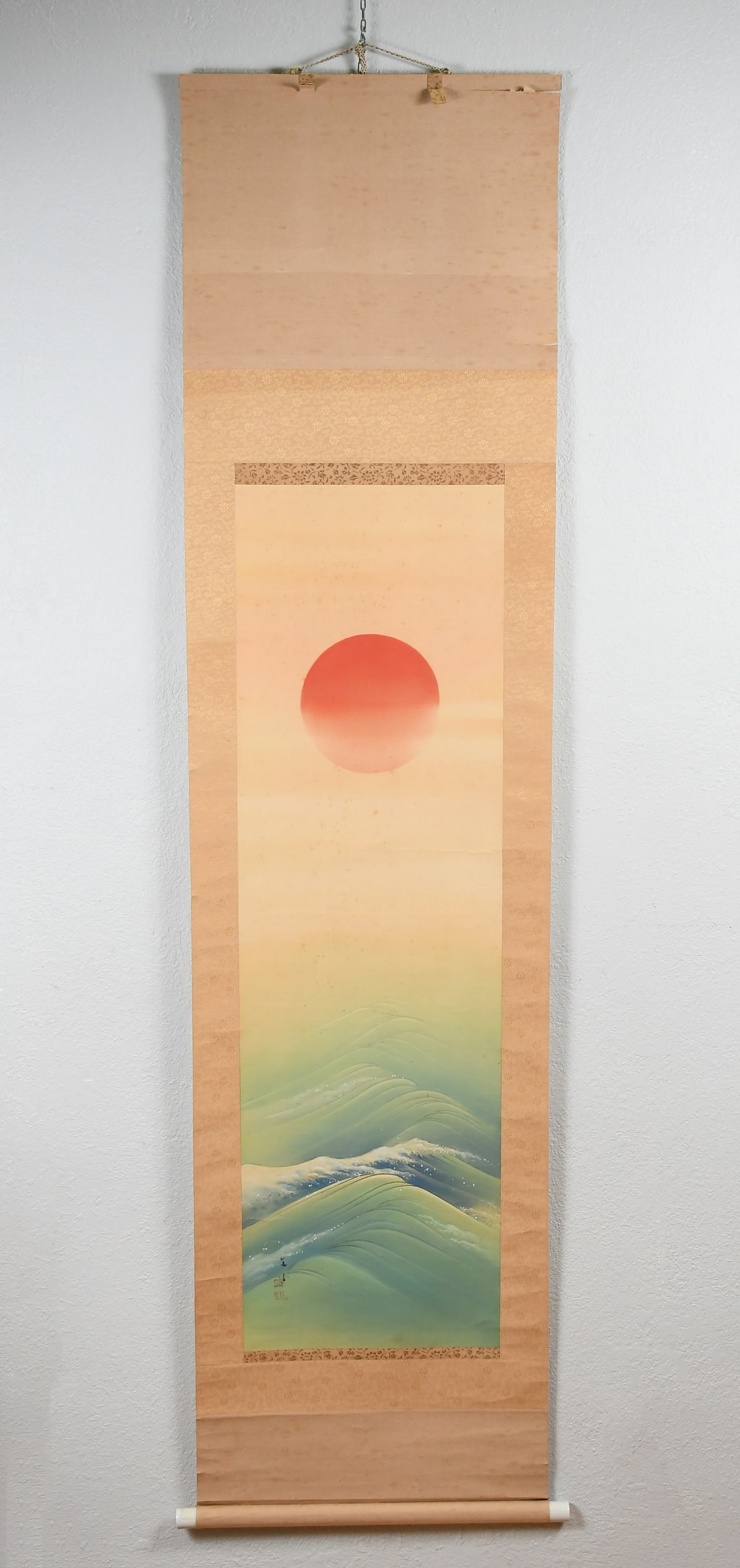 FIRST QUARTER 20TH CENTURY JAPANESE PAINTED SCROLL (1 of 5)