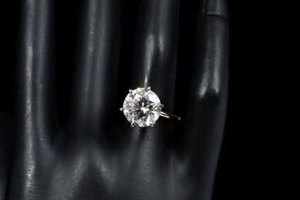 5.62CT LAB GROWN 14K RING