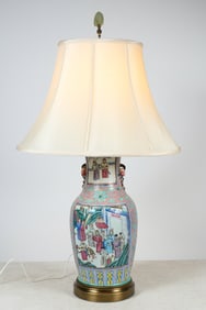 CHINESE ROSE MEDALLION PORCELAIN LAMP