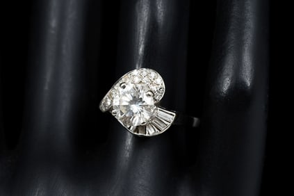 ART DECO 14K DIAMOND SWIRL RING