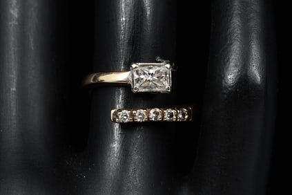 14K .85 CTW DIAMOND RING