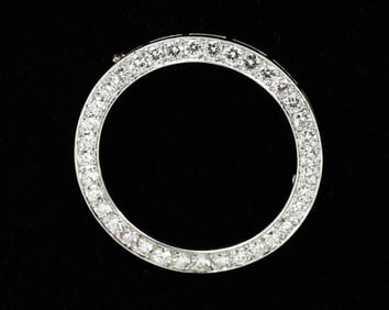 STUNNING CIRCLE DIAMOND PLATINUM BROOCH
