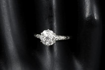 PLATINUM 20TH CENTURY SOLITAIRE RING