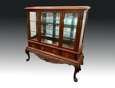 EXQUISITELY CARVED MAHOGANY CHINA CABINET