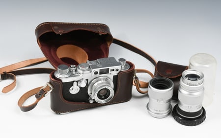 LEICA IIIG CAMERA W/ ACCESSORIES