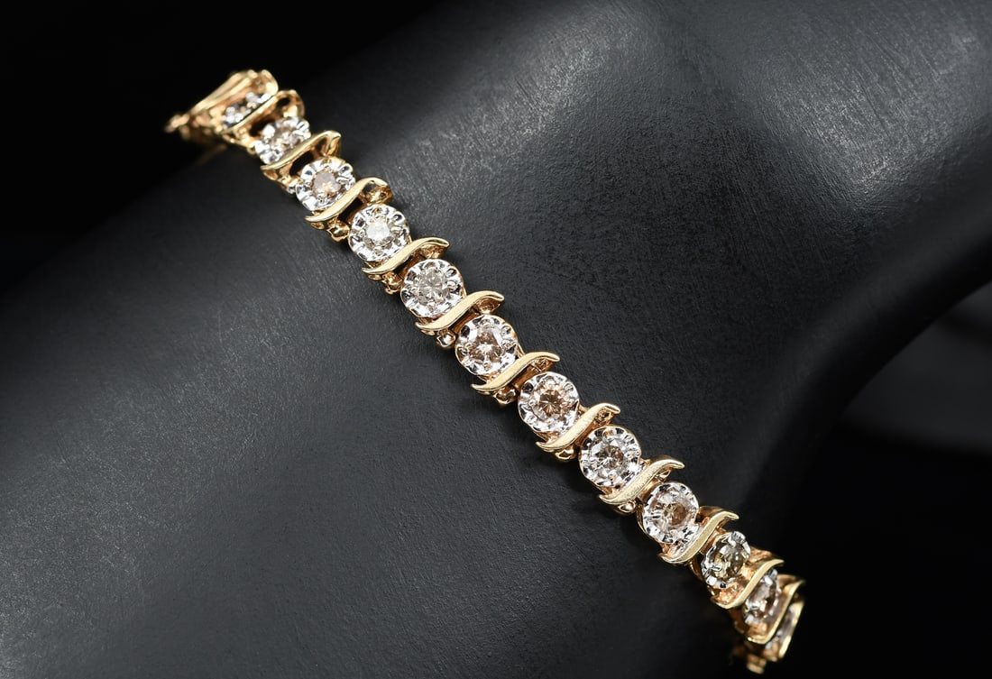 14K DIAMOND LINE BRACELET (1 of 4)