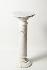 WHITE MARBLE PEDESTAL