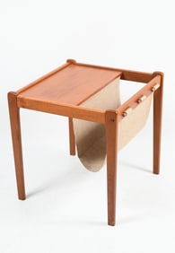 MID-CENTURY TEAK SIDE TABLE MAGAZINE RACK