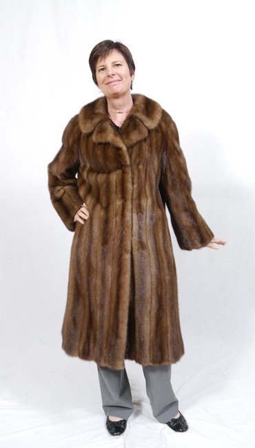 FULL LENGTH MINK FUR COAT: FULL LENGTH MINK FUR COAT: Ben Thayer label, full lapel collar, bell sleeves, measures approx. 44" collar to hem, 19" shoulder to shoulder.