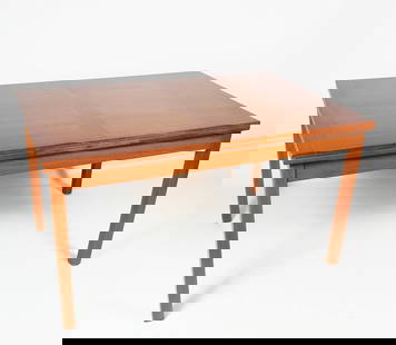 DANISH MID-CENTURY MODERN TEAK DINING TABLE: DANISH MID-CENTURY MODERN TEAK DINING TABLE: Danish Teak dining table, having Two self-contained leaf. Approx. 28.625" h x 52.875" l x 33.25" w. With both leaves in Approx. 91.625" l.