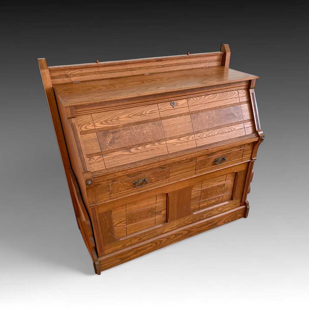 A.H. ANDREWS ARTS & CRAFTS OAK MURPHY BED (1 of 4)