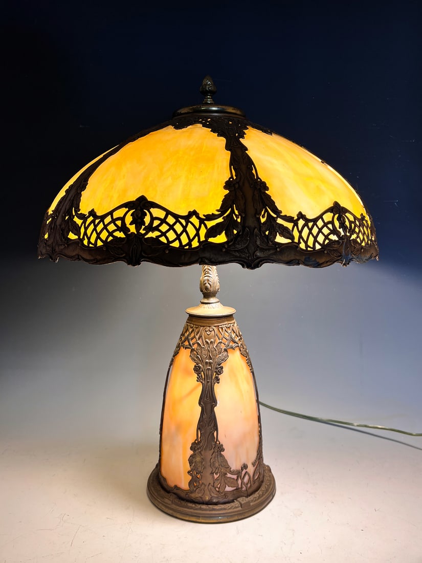 BENT PANEL SLAG GLASS LAMP (1 of 7)