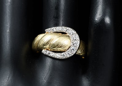 18K 2-TONE DIAMOND STYLIZED BUCKLE RING