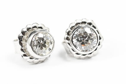 DIAMOND ART DECO PLATINUM STUDS