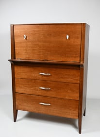 PROFILE BY DREXEL VANITY / DRESSER