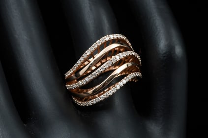 14K ROSE GOLD DIAMOND RIBBON RING