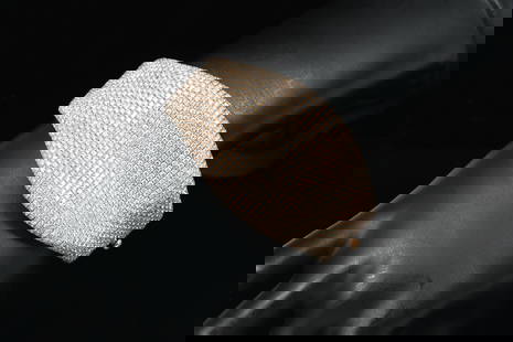 20 CTW DIAMOND ENCRUSTED BANGLE MARKED 18K ATMS: MAGNIFICENT 20 CTW DIAMOND ENCRUSTED 18K BANGLE MARKED 18K ATMS: This large bangle bracelet of 18K rose gold is encrusted with 1,094 round brilliant cut diamonds. Rated SI-I1 in clarity and H-I in col