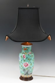 CHINESE FAMILLE ROSE PORCELAIN 2- LIGHT LAMP