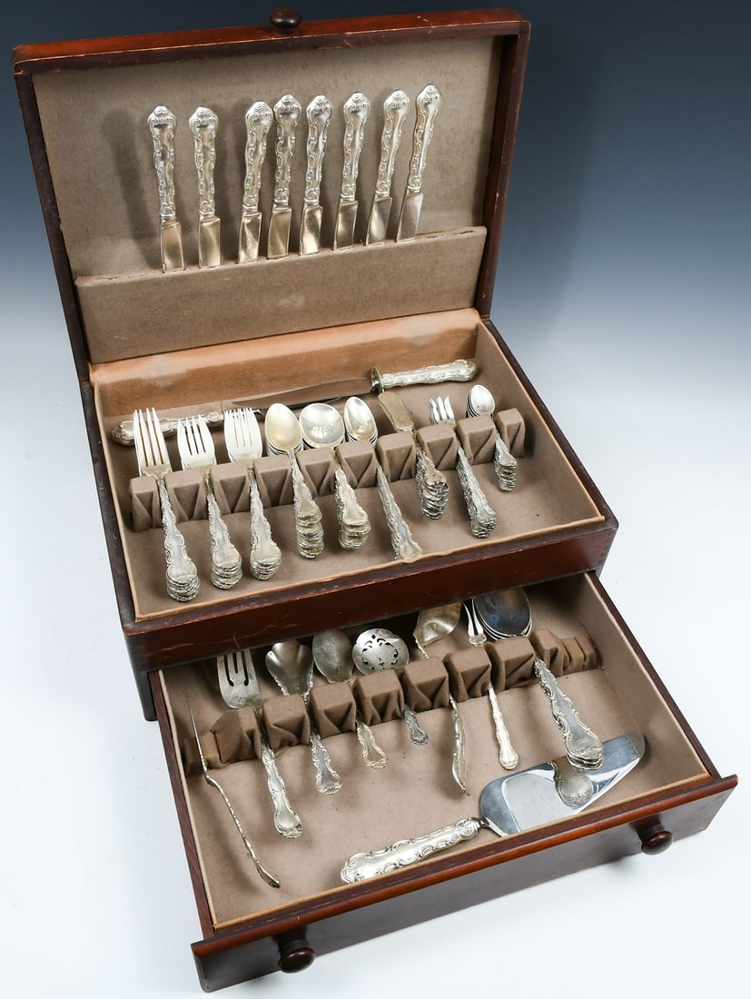104 PC. GORHAM "STRASBOURG" STERLING FLATWARE