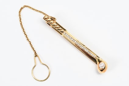 18K DIAMOND & PEARL GOLF CLUB TIE BAR