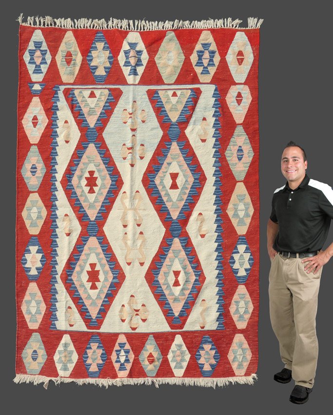MODERN TURKISH KILIM RUG 6 X 8: MODERN TURKISH HAND WOVEN WOOL KILIM RUG, 5' 9'' x 7' 8'': This attractive flat weave Kilim has a fresh looking palette and design. The white field has two rows of outlined diamond shaped medallions i