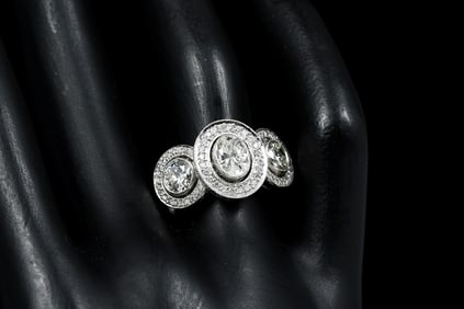 PLATINUM DIAMOND POWER RING