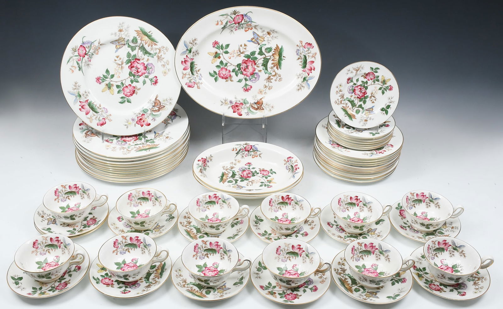 60 PC. WEDGWOOD CHARNWOOD CHINA SERVICE (1 of 9)