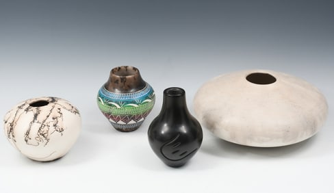 4 PC. CONTEMPORARY NATIVE AMERICAN POTTERY