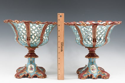 PAIR OF OLD PARIS SEVRES STYLE PORCELAIN COMPOTES