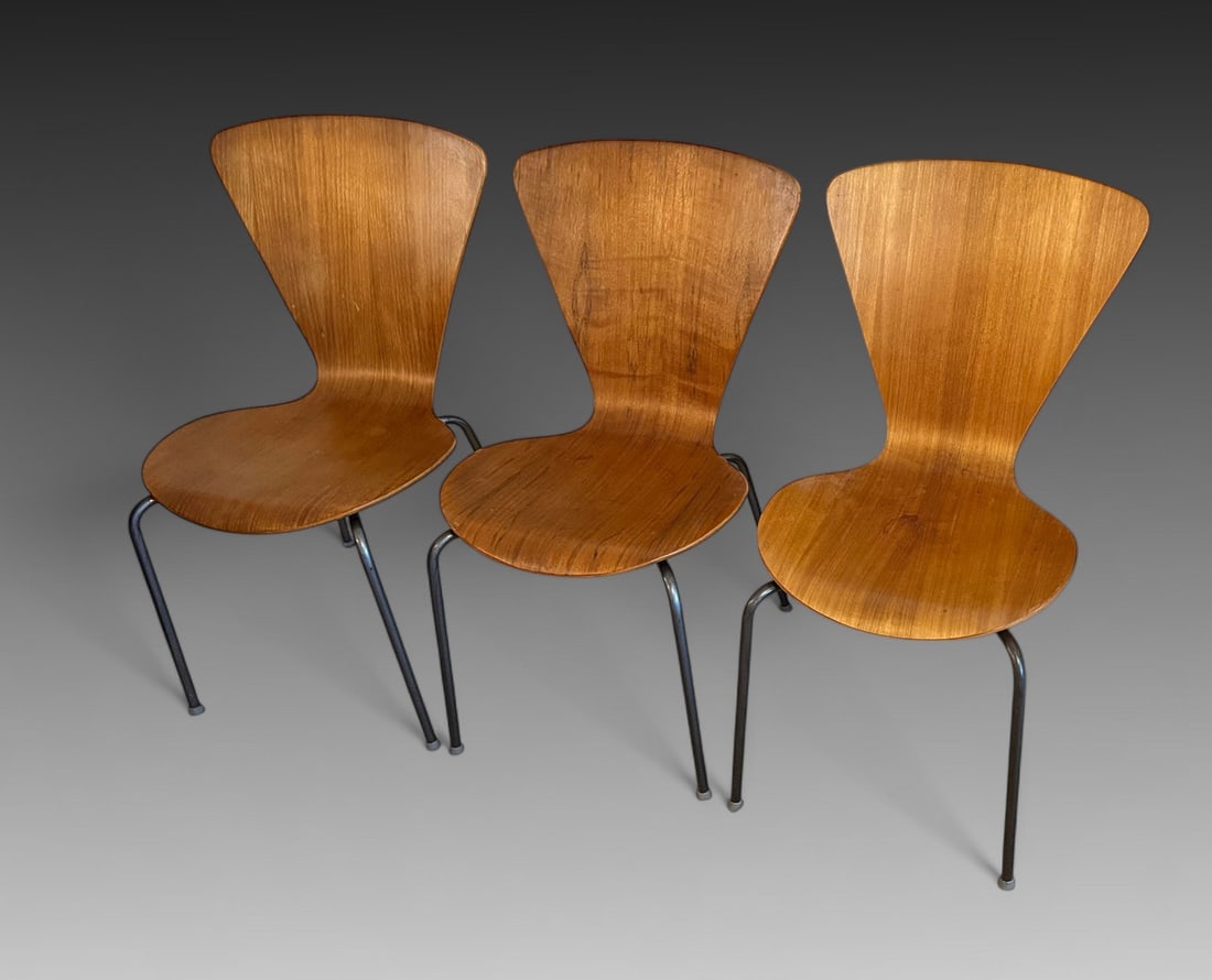 MCM NORWEGIAN TEAK FOLDING DINING TABLE (1 of 4)