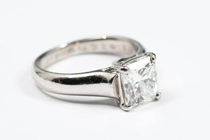 PLATINUM SOLITAIRE RADIENT CUT DIAMOND RING