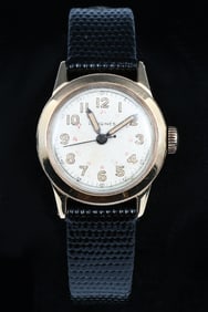 1943 LONGINES MILITARY DIAL WRISTWATCH