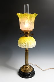 ELECTRIFIED VICTORIAN ETCHED YELLOW GLASS OIL LAMP