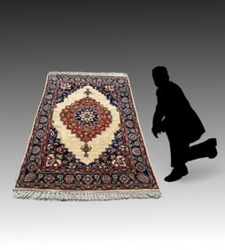 ESTATE ORIENTAL CARPET MEDALLION TABRIZ