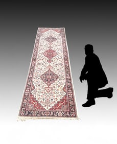 ESTATE PERSIAN RUNNER HERIZ OR SERABAND DESIGN