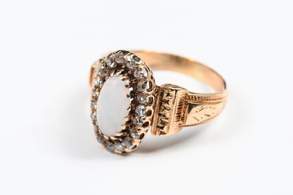 14K ANTIQUE OPAL & DIAMOND RING