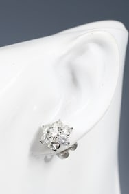 PLATINUM DIAMOND FLOWER EARRINGS