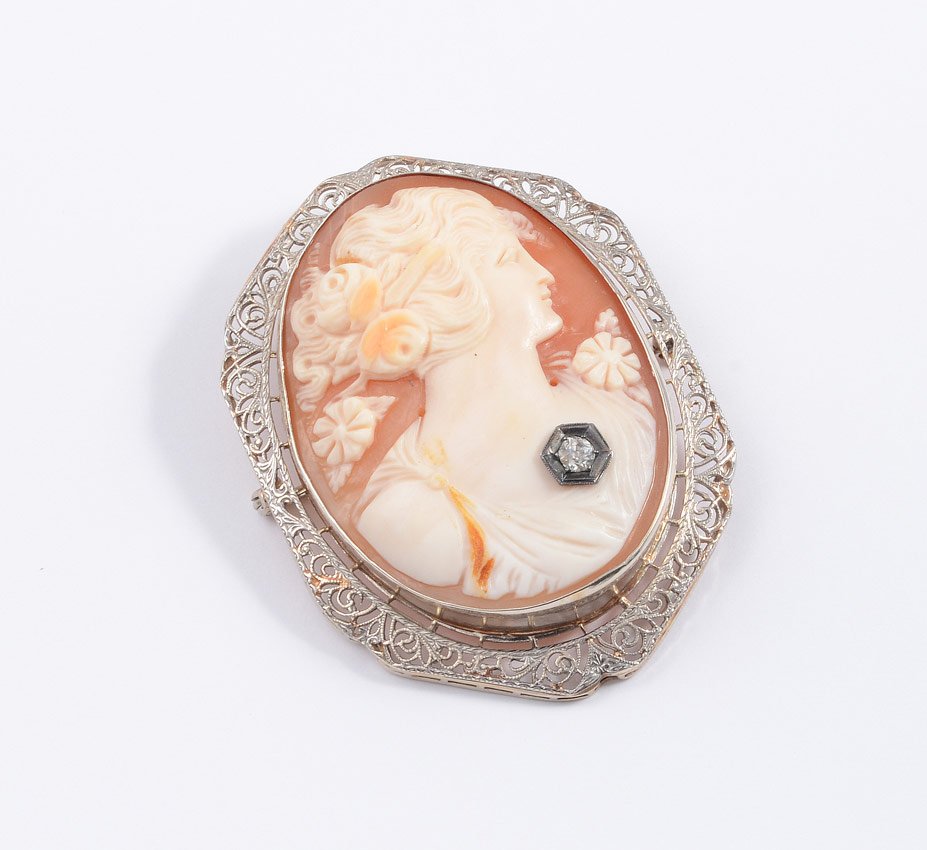 14K CAMEO HABILLE BROOCH PENDANT W/ DIAMOND: LARGE 14k GOLD CAMEO HABILLE PENDANT BROOCH: Filigree 14K framed carved shell portrait cameo. She has a diamond on her chest (no chain). Measures 2 1/4" x 1 1/2".