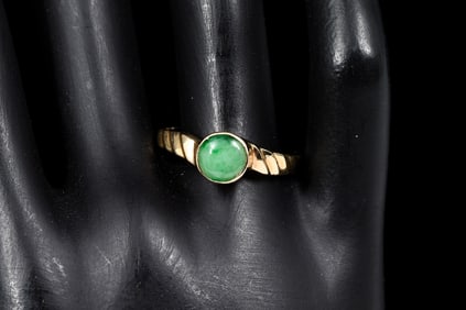 18K GOLD JADE RING