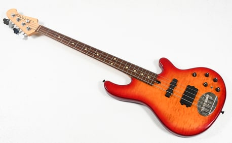 LAKLAND SKYLINE SERIES BASS GUITAR