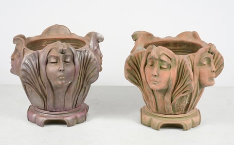 PR CHRISTINE SIBLEY NOUVEAU "FOUR WINDS" PLANTERS