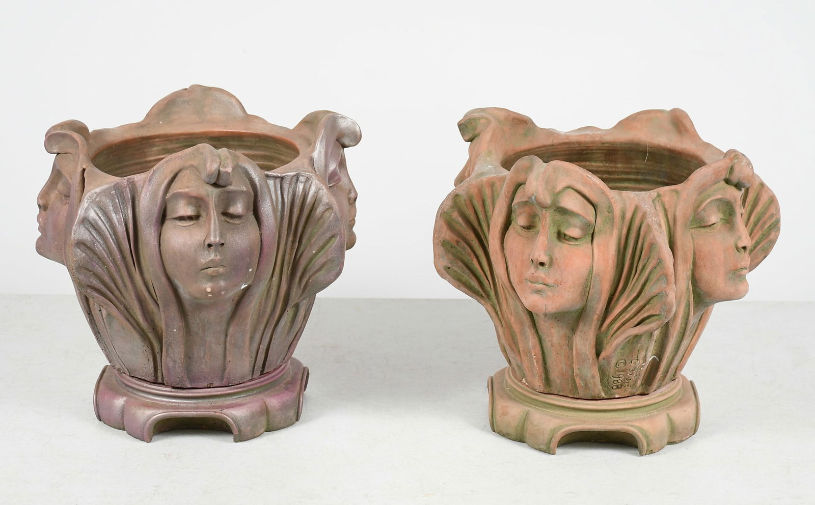PR CHRISTINE SIBLEY NOUVEAU "FOUR WINDS" PLANTERS (1 of 8)