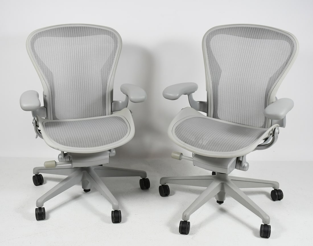 PR. HERMAN MILLER AERON OFFICE CHAIRS (1 of 5)