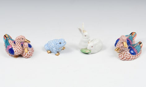 4 PC. HEREND PORCELAIN GROUPING