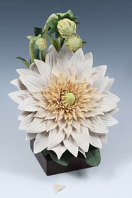CYBIS RETIRED PORCELAIN FLOWER STUDY OF A DAHLIA